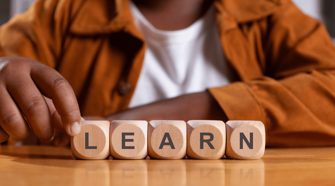 نظريات تعلم اللغة الإنجليزية